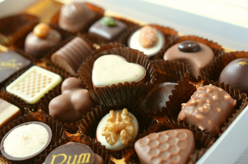 confiserie-UTELLE-min_chocolates_food_candy_calories_nibble_chocolate_heart-782043